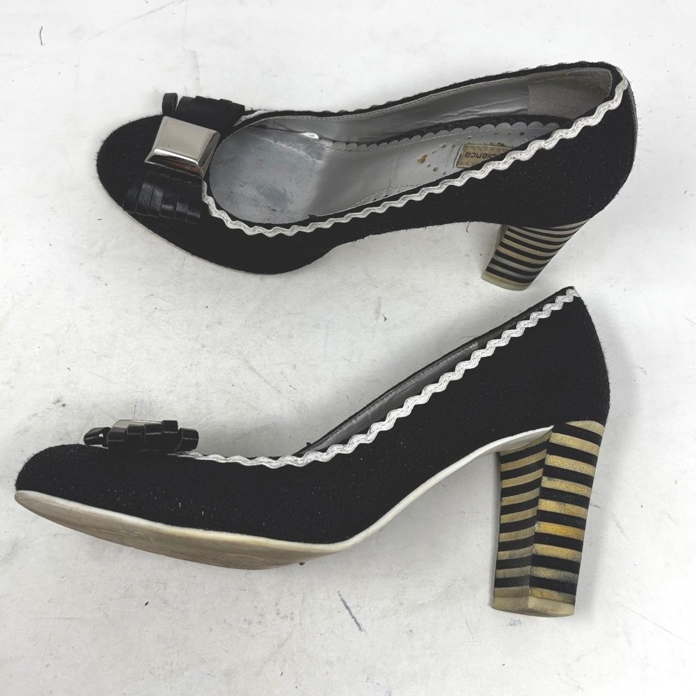 Witchy Striped Heel Pumps Size 6 Tweed Leather Bow Ric-Rac Detail Cos Play